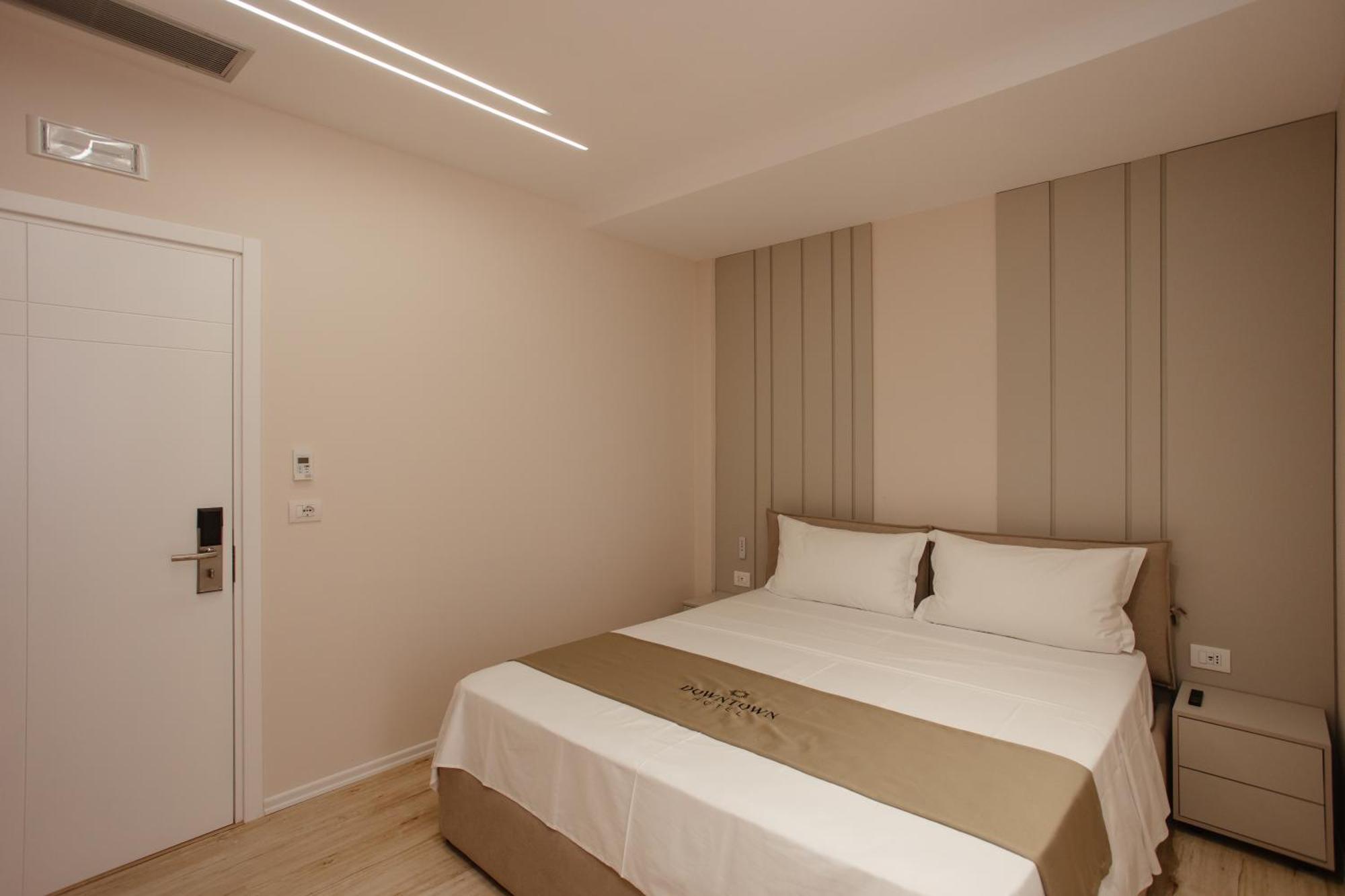 שקודר Downtown Hotel מראה חיצוני תמונה