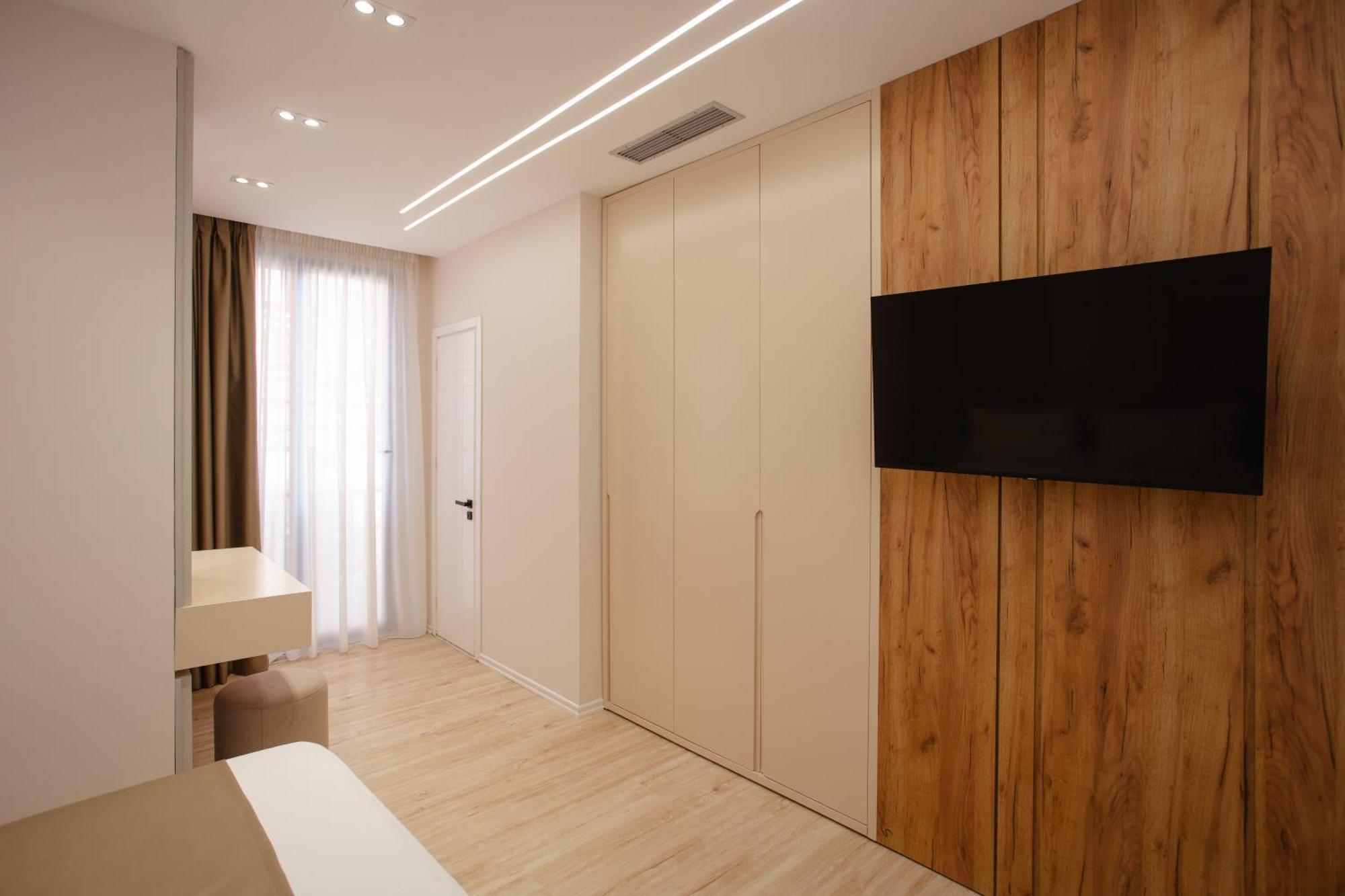 שקודר Downtown Hotel מראה חיצוני תמונה
