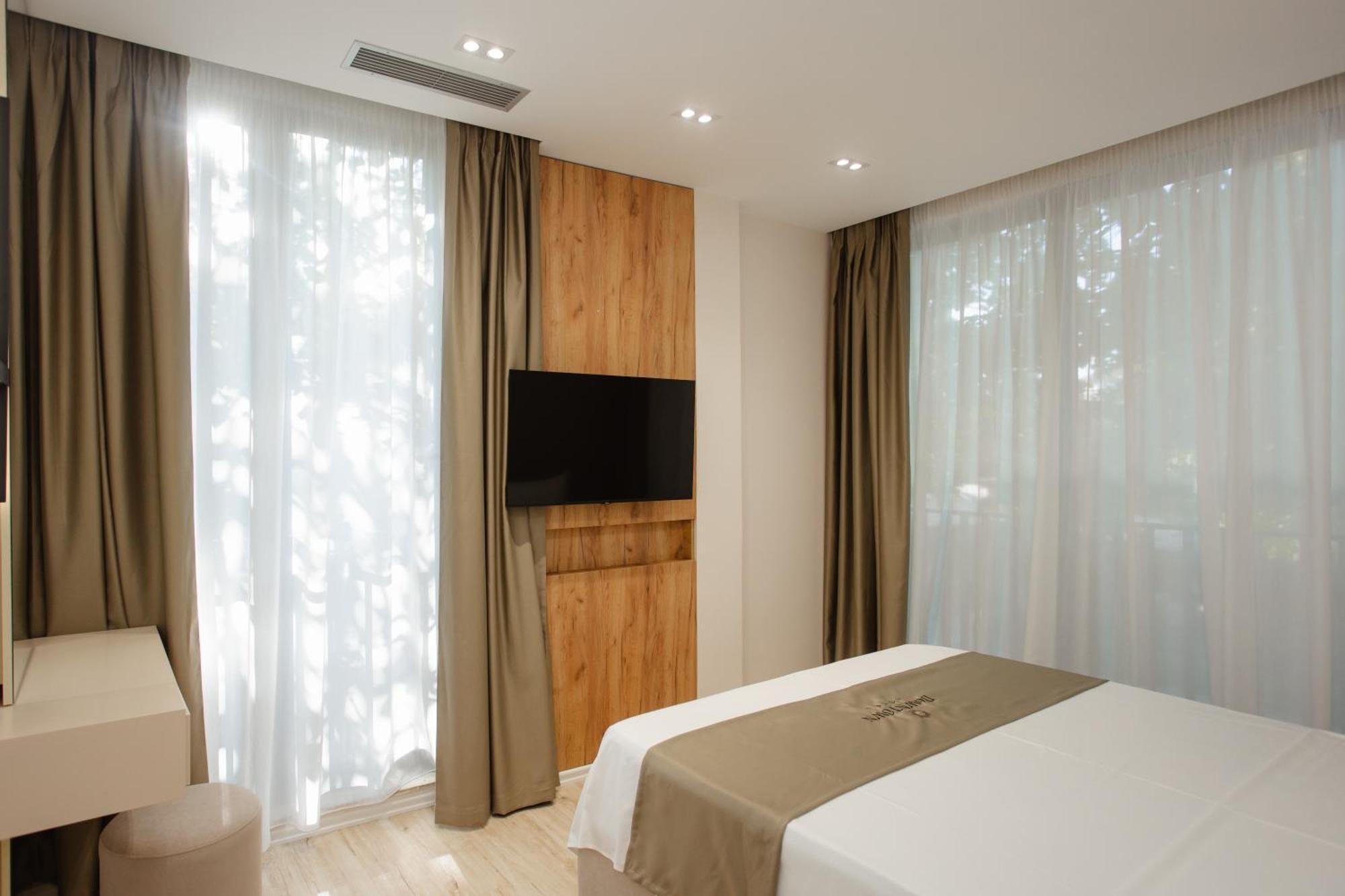 שקודר Downtown Hotel מראה חיצוני תמונה